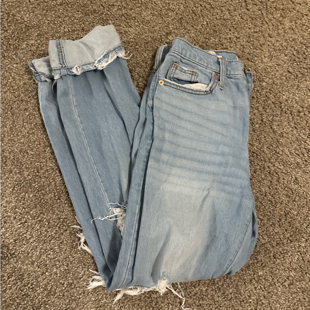 Universal thread straight jeans